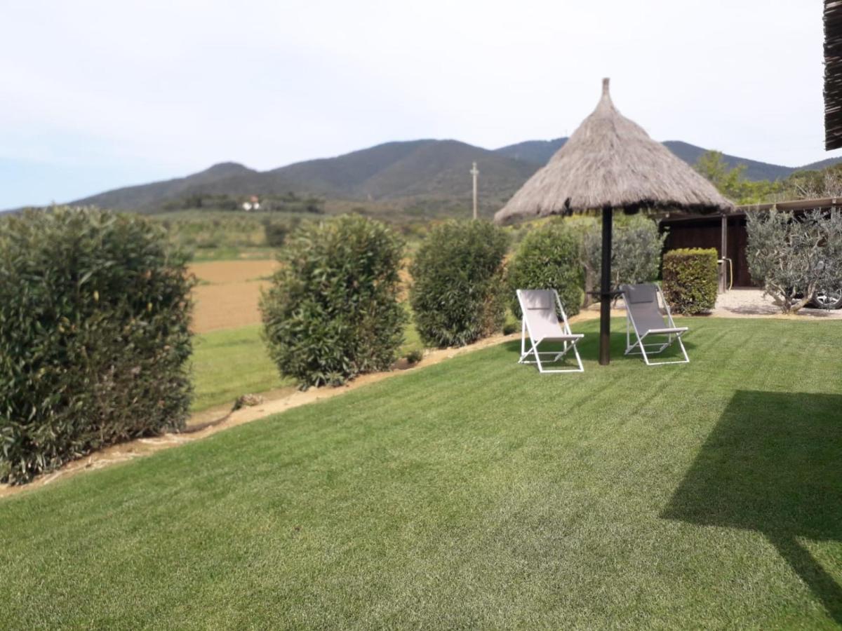 Monolocale Con Giardino Villa Кастильоне дела Пеская Екстериор снимка
